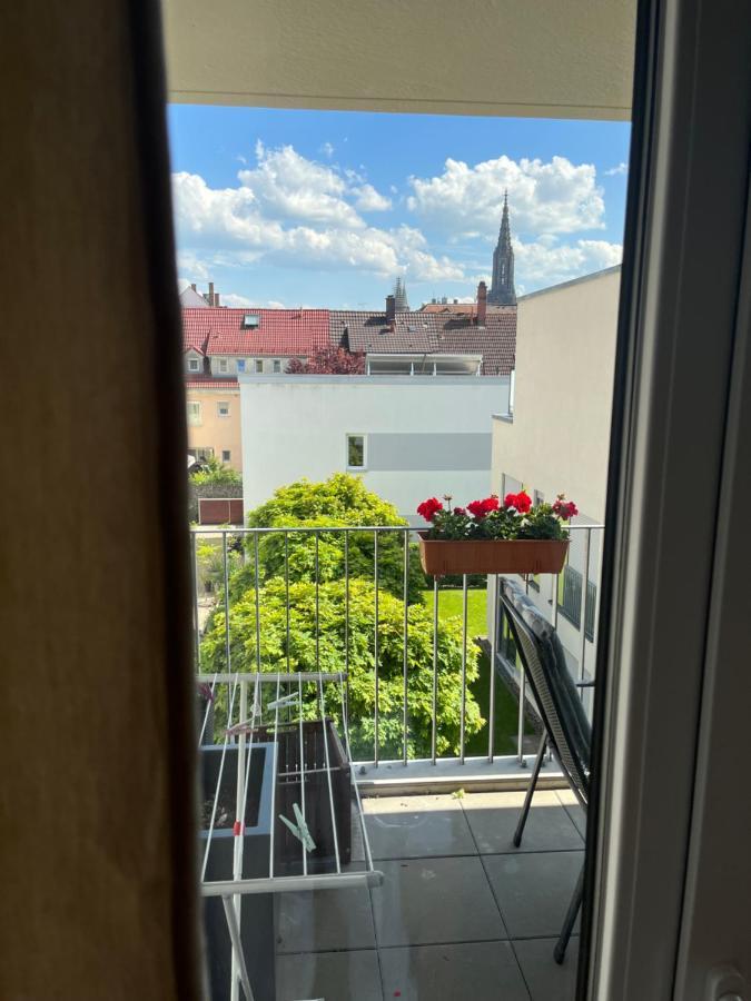 Schoenes Zimmer In Zentraler Lage Ulm Zewnętrze zdjęcie